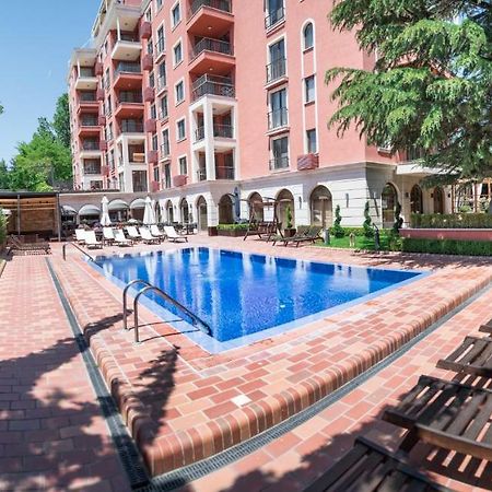 Superb 2-Bdr Luxury Apt. With Pool In Villa Mare Varna Buitenkant foto